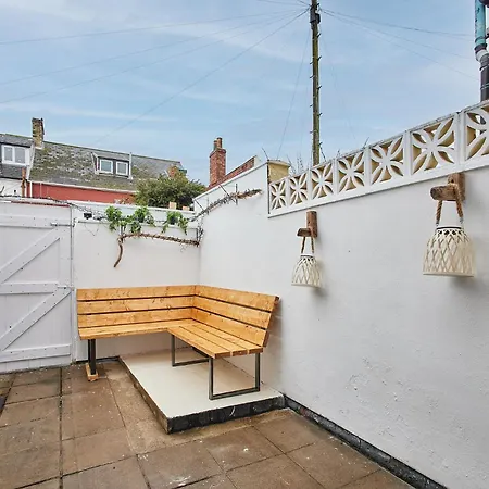 Host & - King Edward Terrace Marske-by-the-Sea